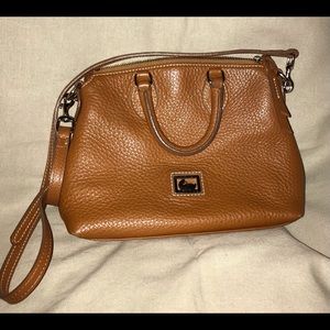 Dooney Bourke crossbody bag